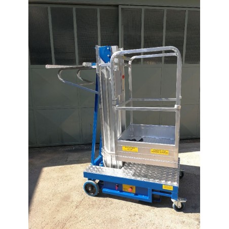 AERIAL PLATFORM MICROLIFT Z - LOAD WITH FRONT LOADING PLANE